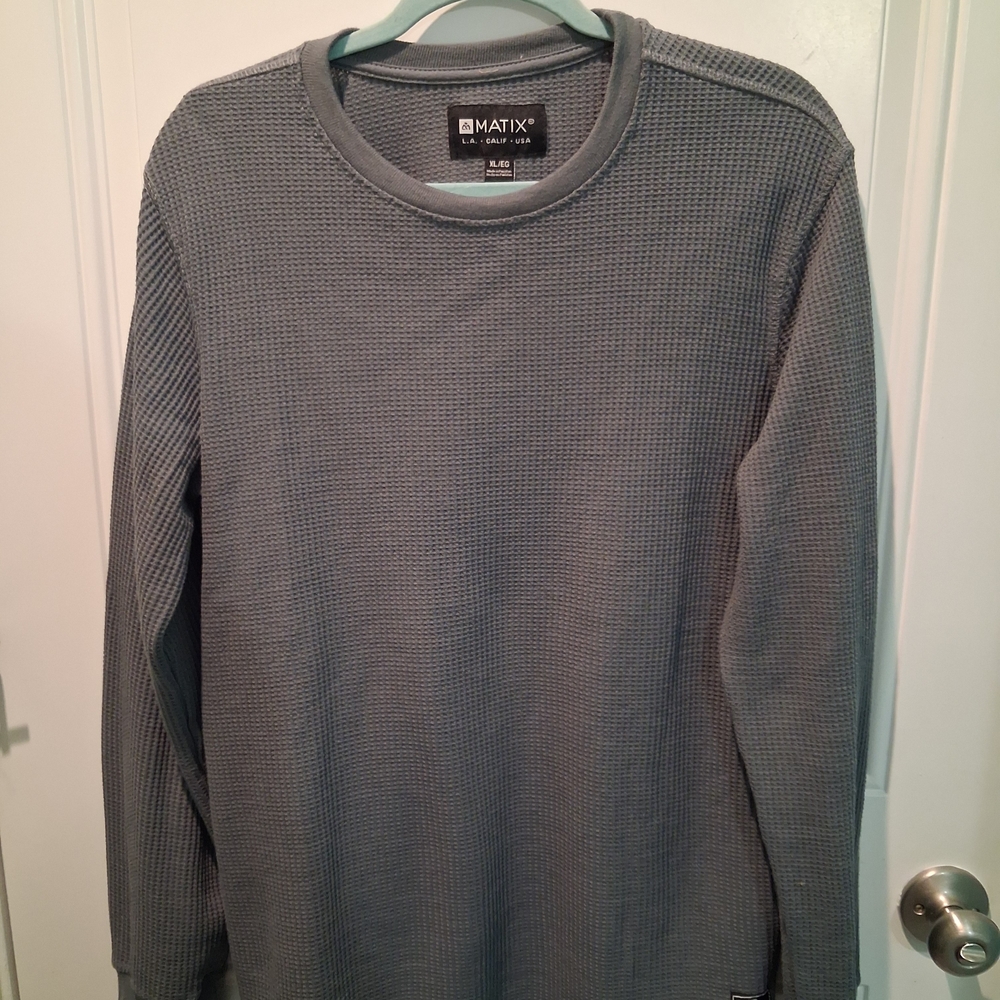 MEN'S MATIX XL CHARCOAL GRAY COTTON THERMAL LONG SLEEVE SHIRT!